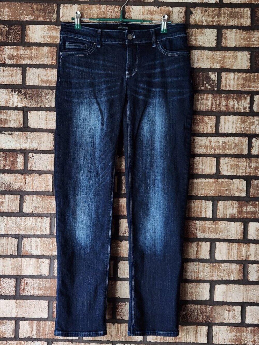 White House Black Market Straight Leg Crop Jean Size 4